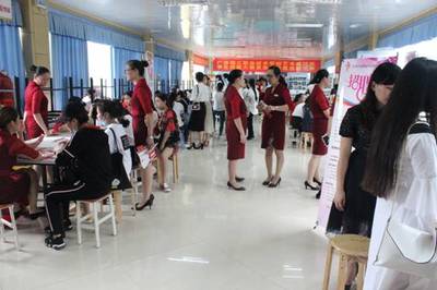 一帶一路藝術(shù)設(shè)計(jì)系第二屆技能文化藝術(shù)節(jié)圓滿落幕